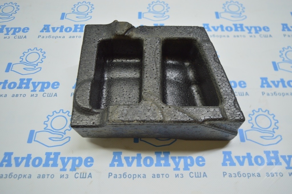 Абсорбер багажника второй Audi A8 D4 10-17