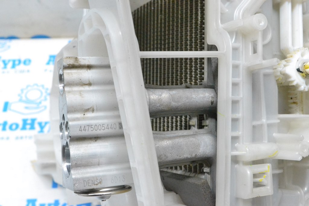 Клапан печки кондиционера Toyota C-HR 18-23