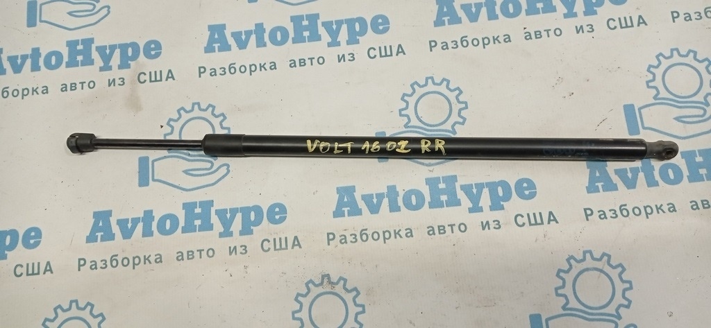Амортизатор двери багажника правый Chevrolet Volt 16-
