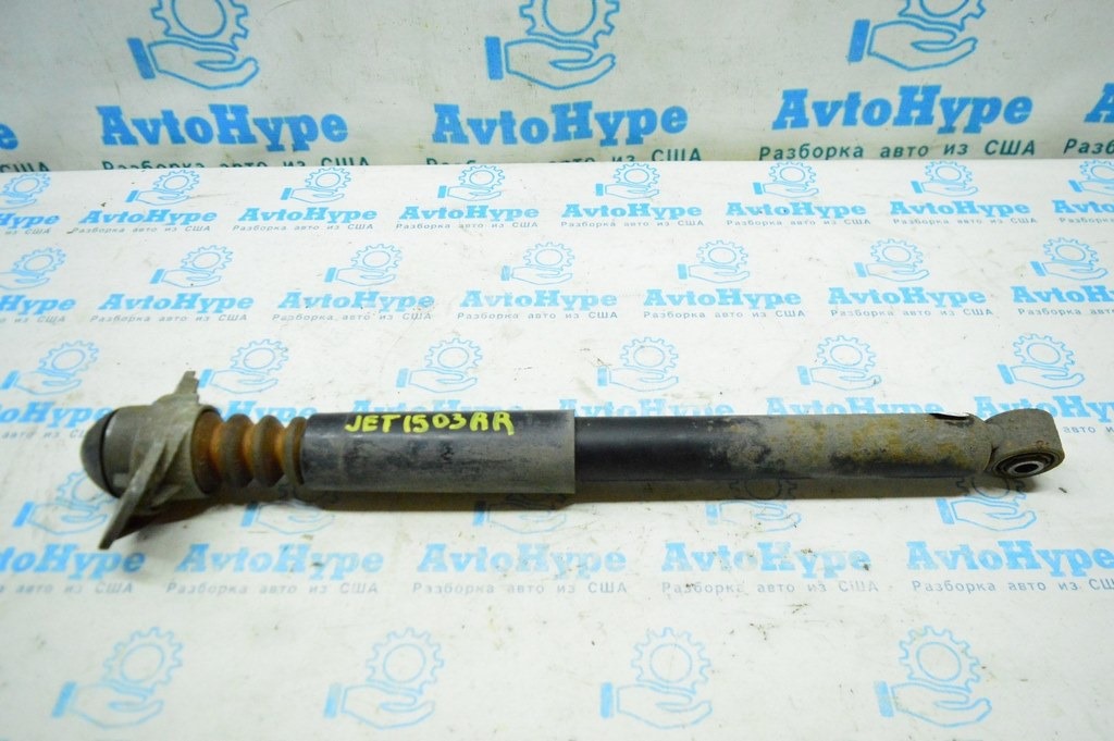 Амортизатор зад прав VW Jetta 15-18 USA (03)