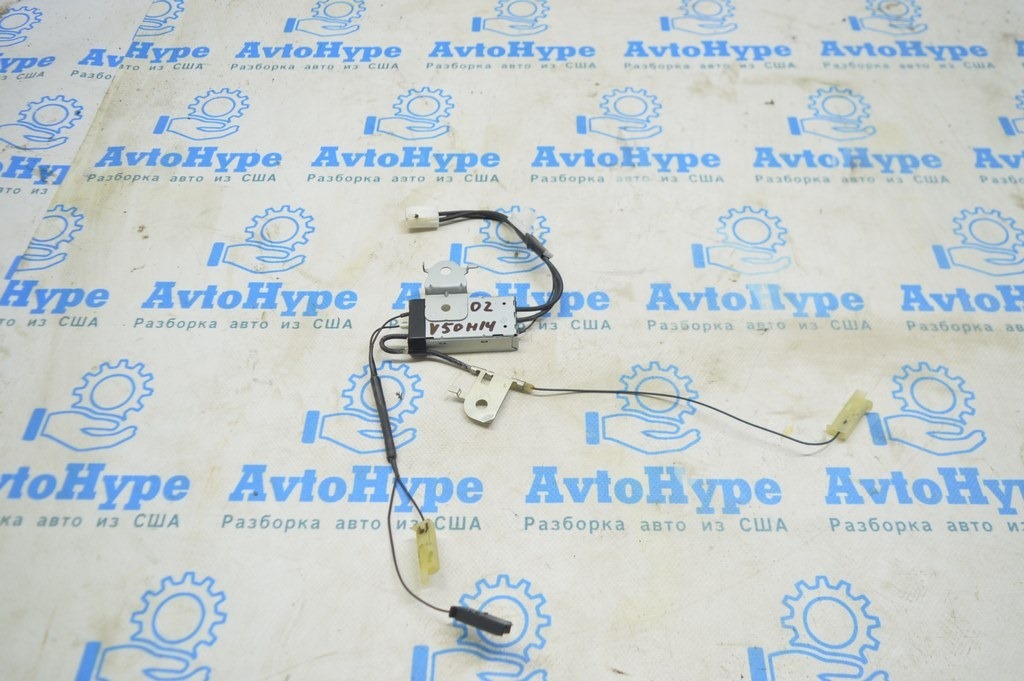 ANTENNA AMPLIFIER RECEIVER MODULE ASSEMBLY Toyota Camry v50 12-14 usa (02)