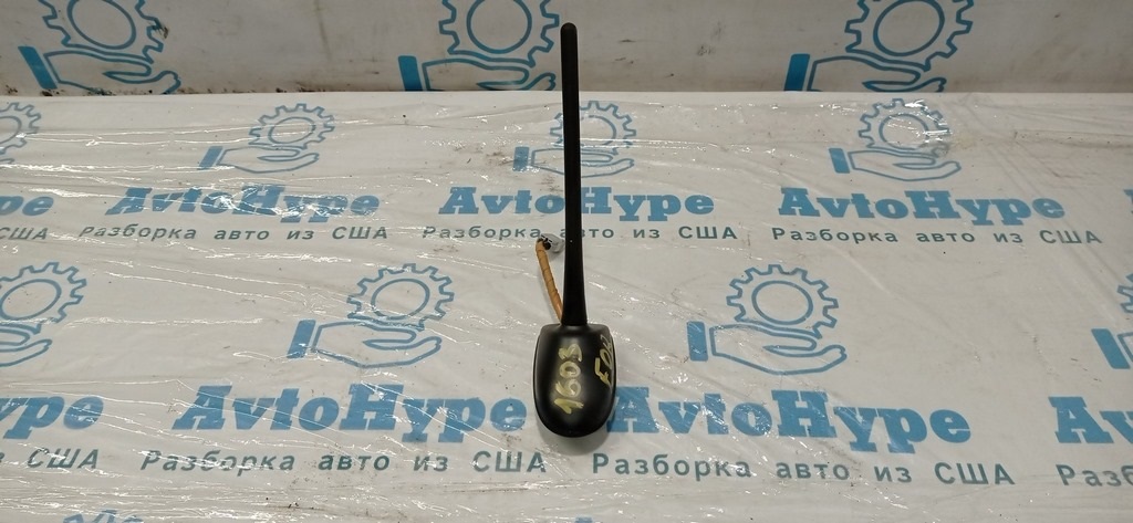 Антенна гнездо со штоком Subaru Forester 14-18 SJ