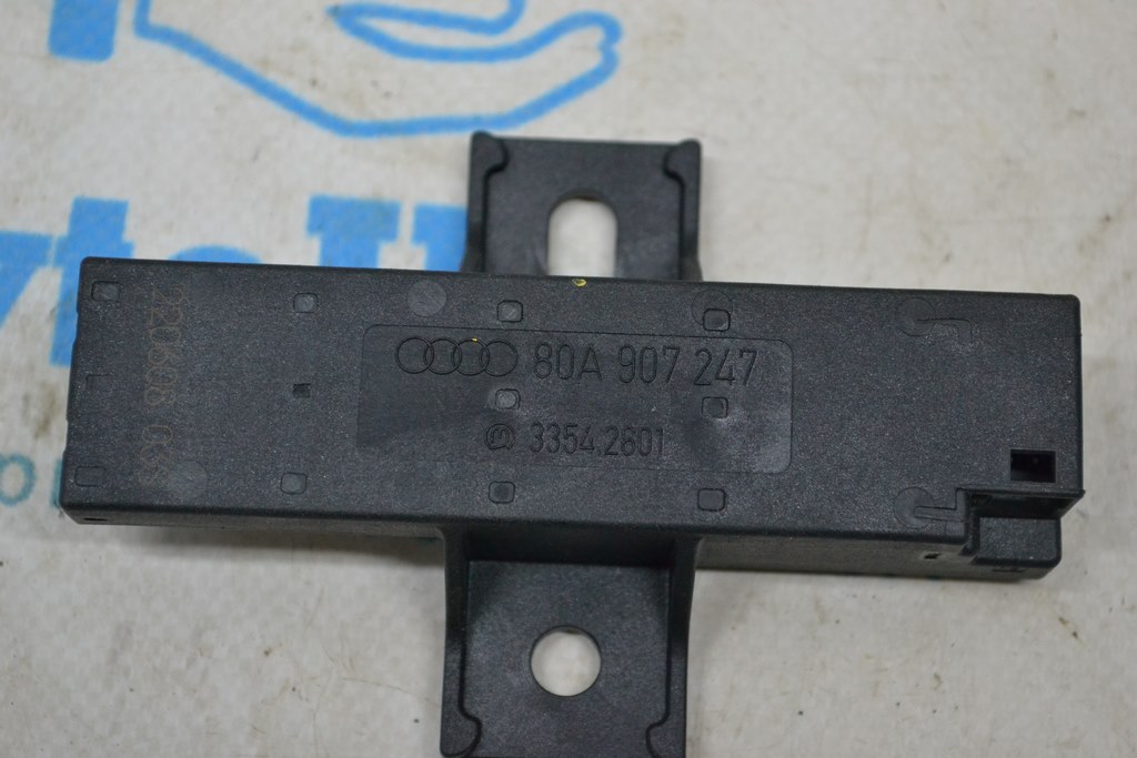 Антенна keyless Audi Q5 80A 18-24 дверная — фото 2