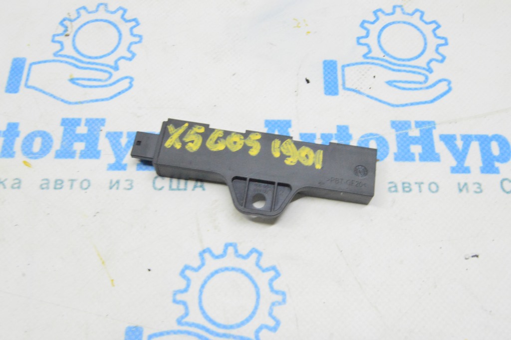 Антенна Keyless BMW X5 G05 19-23 салонная
