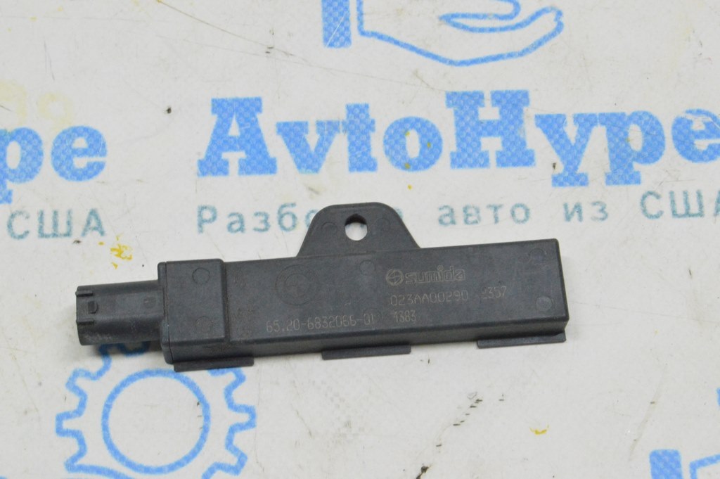 Антенна Keyless BMW X5 G05 19-23 внешняя