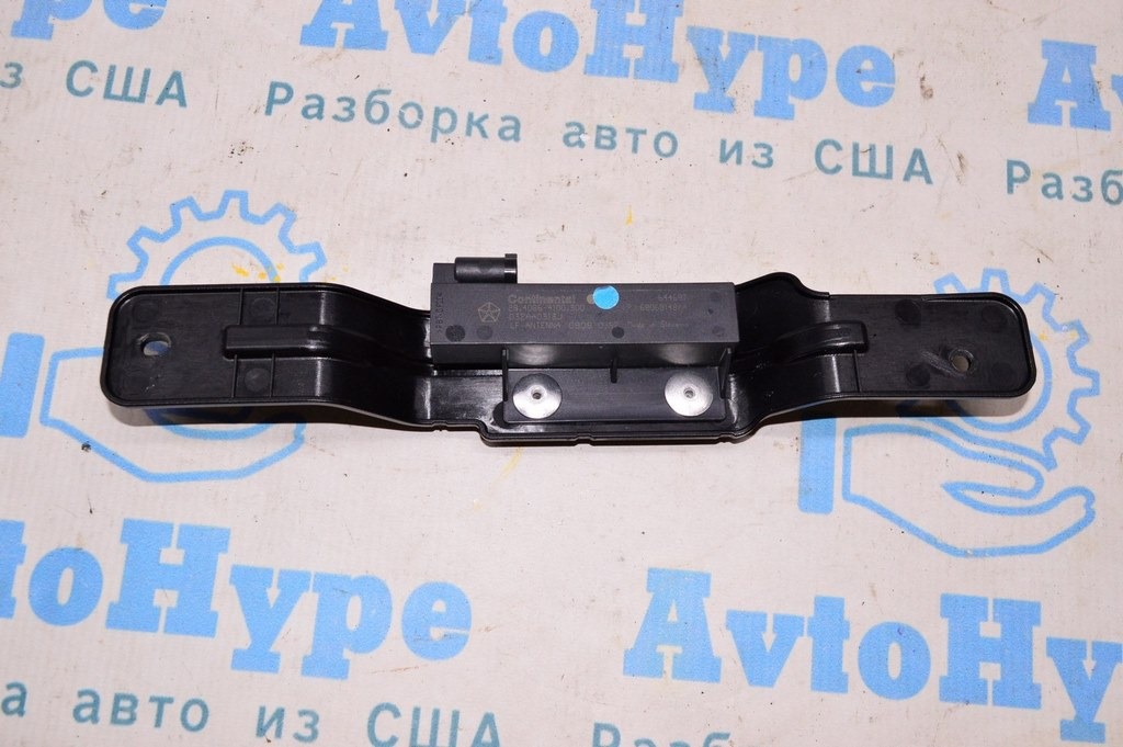 Антенна Keyless Jeep Renegade 15- на двери багажника
