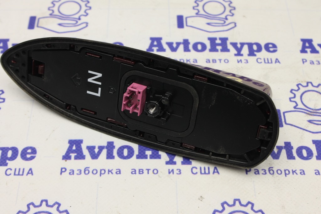 Антена плавник Toyota Venza 21-22 з корпусом (02) червона — фото 2