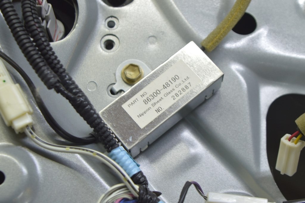Антенна радио Lexus RX300 RX330 RX350 RX400h 04-09