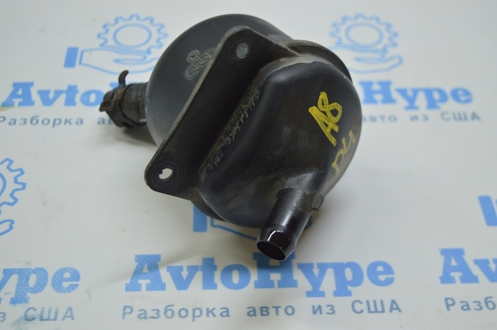 Бачок ГУР второй Audi A8 D4 10-17