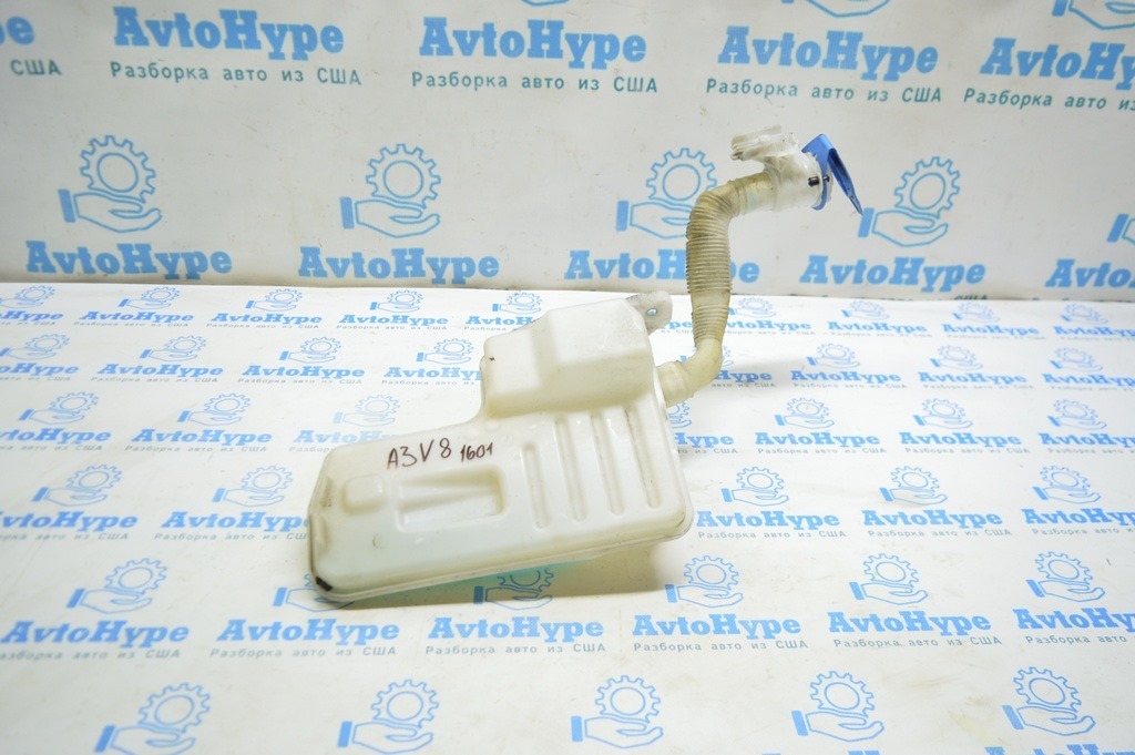 Бачок омывателя Audi A3 8V 15-20 (01)