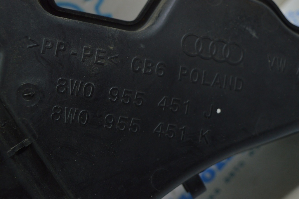 Бачок омывателя Audi A4 B9 17- с крышкой и датчиком — фото 2