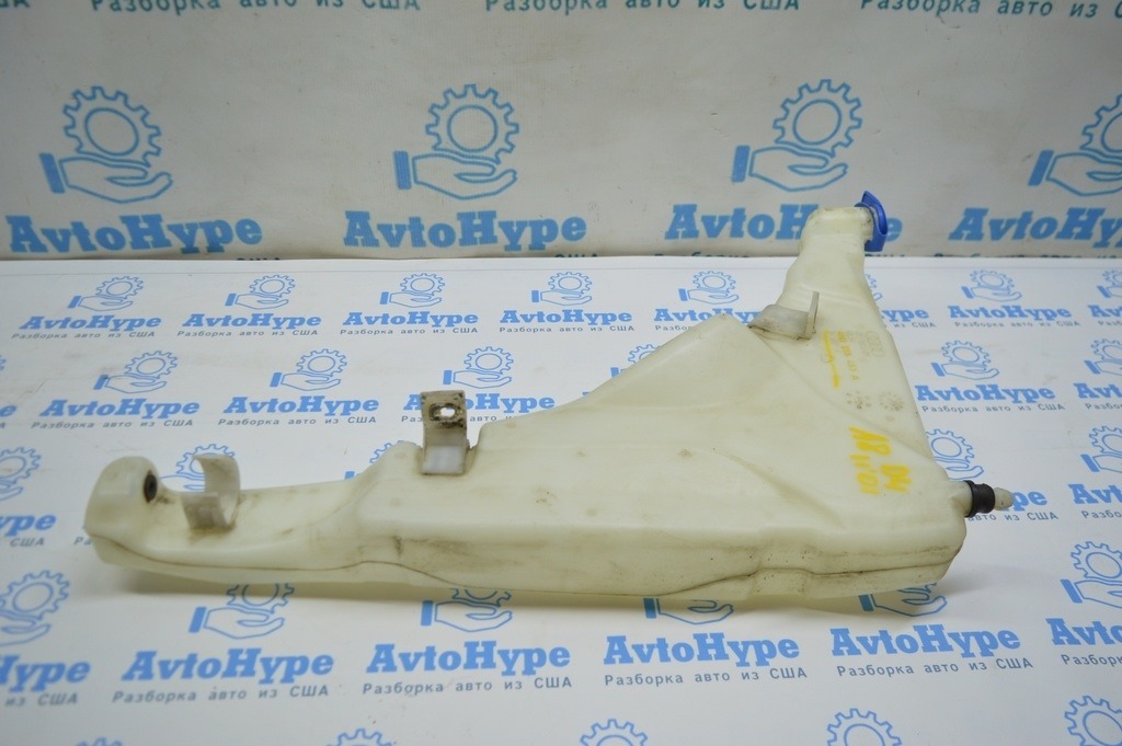 Бачок омывателя Audi A8 D4 10-17 — фото 2