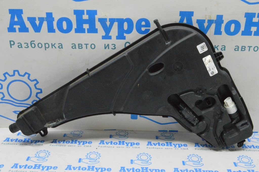 Бачок омывателя BMW X5 G05 19-24 с датчиком, без горловины — фото 2