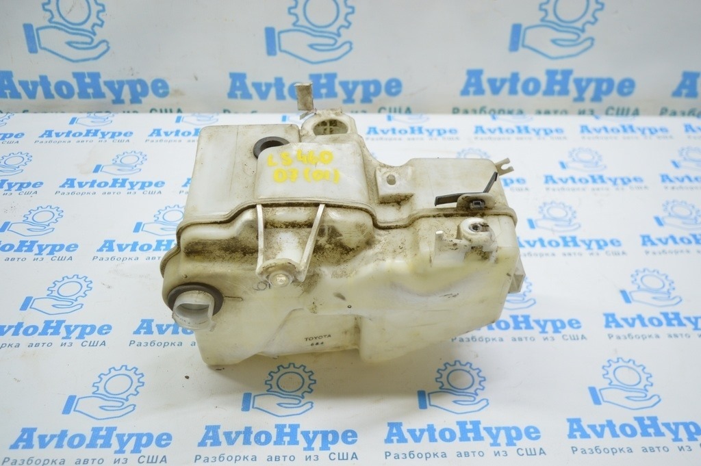 Бачок омывателя Lexus LS460 LS600h 07-12 (01) деф.дырка