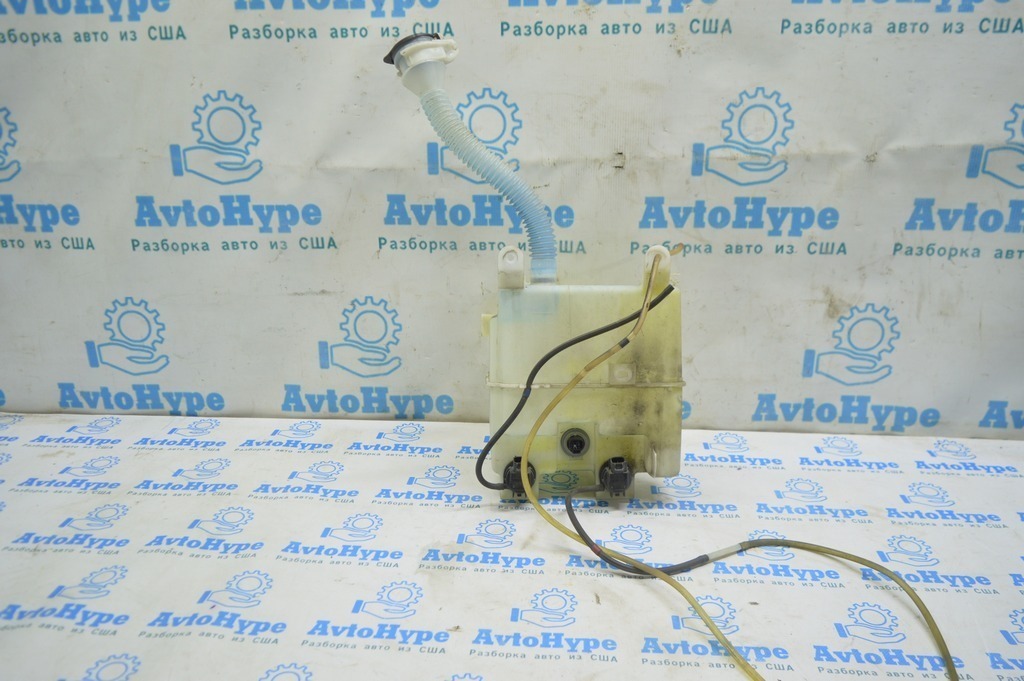 Бачок омывателя Lexus RX300 RX330 RX350 04-09 с датчиком уровня,и мотором