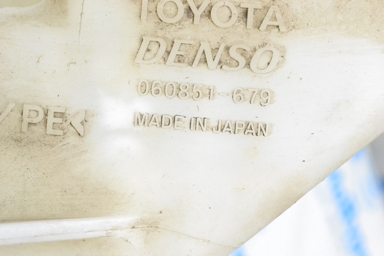 Бачок омывателя Toyota C-HR 18-23 — фото 3