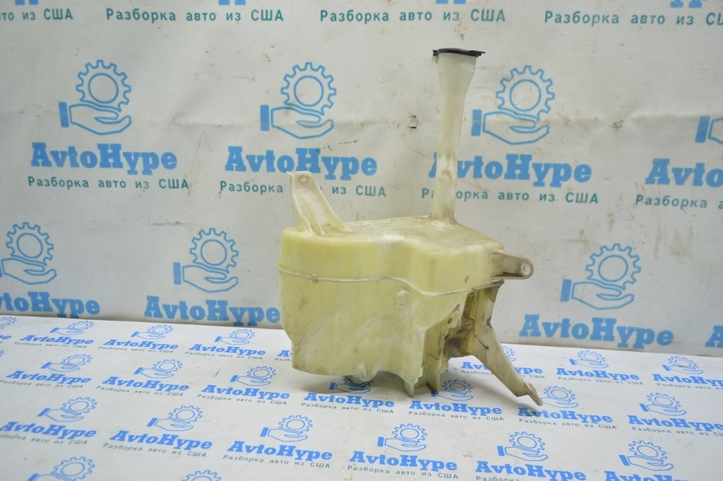 Бачок омывателя Toyota Camry v50 12-14 usa (02) деланный