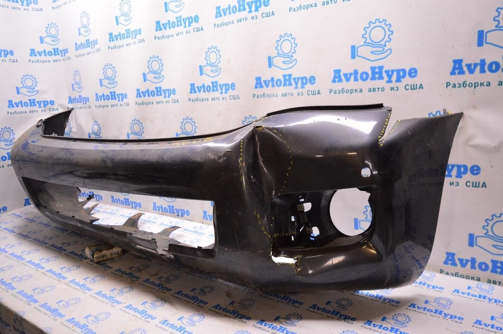 Бампер передний голый Toyota Sequoia 08- (01) деф. левой части — фото 2