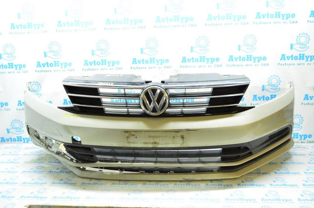 Бампер передний голый VW Jetta 15-18 USA (03) золотистый деф.прав ниж ч-ти не критично