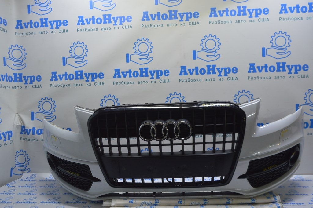 Бампер передний в сборе Audi Q5 8R 13-17 рест, под парктроники (01) белый, дефект
