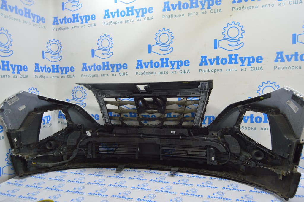 Бампер передний в сборе без решетки Hyundai Tucson 22- под парктроники (01) белый, потёрт — фото 2