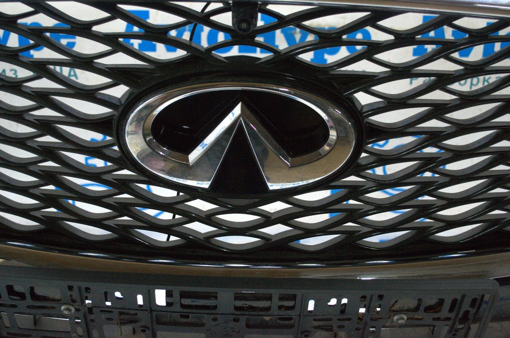 Бампер передний в сборе с птф,парктрониками,решеткой Infiniti QX30 17-19 S FWD (03) без птф — фото 3
