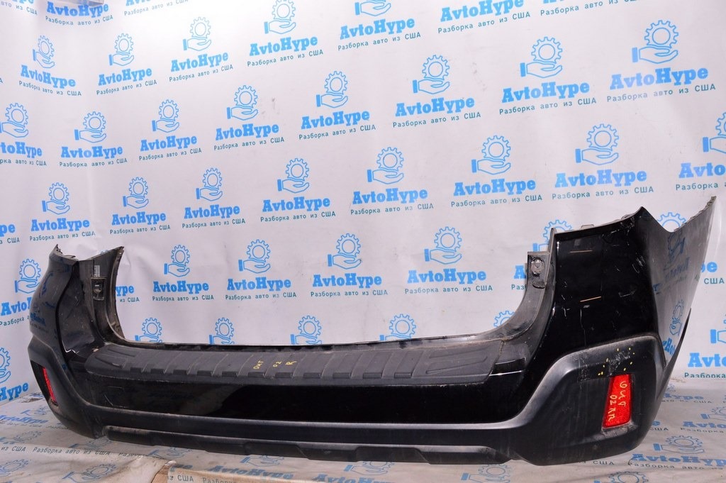 Бампер задний голый Subaru Outback 15-19 (02)