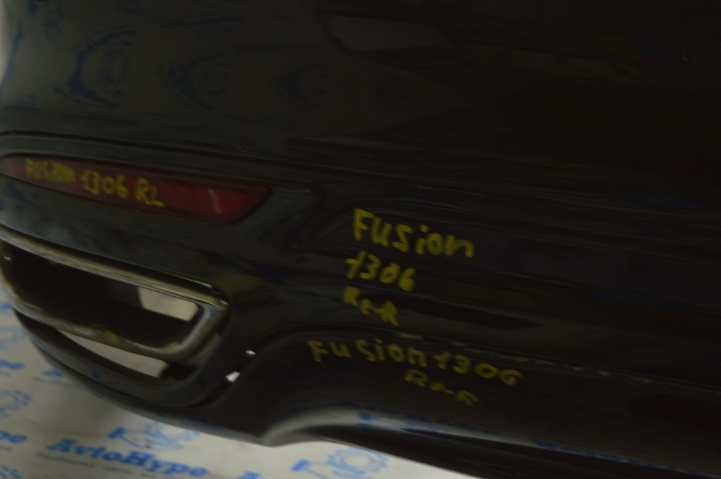 Бампер задний в сборе Ford Fusion mk5 13-18 под 2 трубы, с насадками, с парктроник UH (06) — фото 3