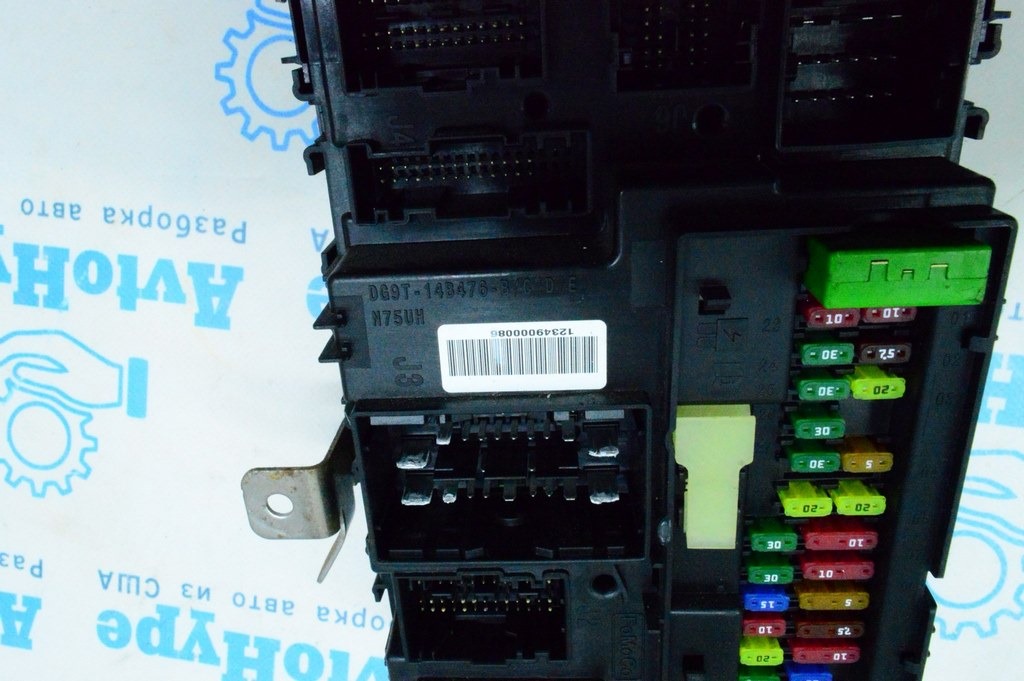 BCM Body Control Module Lincoln MKZ 13-16 (04) — фото 2