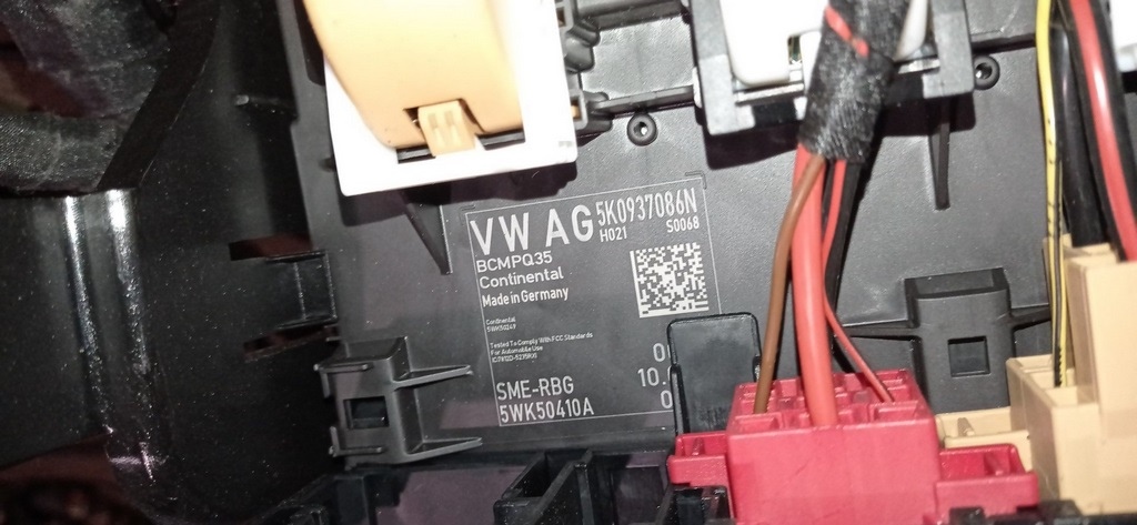 BCM Body Control Module VW Tiguan 09-17 (06)