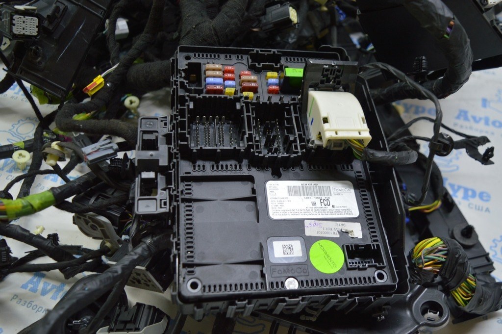 BCM Ford Escape MK4 20- (01) LX6T-15604-FCD — фото 2