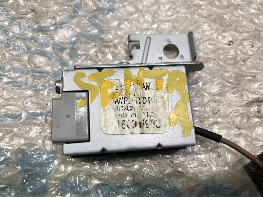 Блок антены Nissan Sentra 13-19 — фото 3