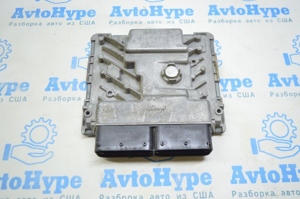 Блок ECU компьютер двигателя Audi A3 8V 15-16 2.0T (01) 06K907425B