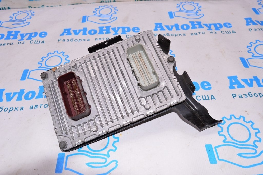 Блок ECU компьютер двигателя Dodge Journey 11- 3.6 (03)