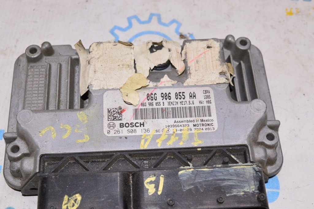 Блок ECU компьютер двигателя VW Jetta 11-18 USA 2.0 (01) — фото 2