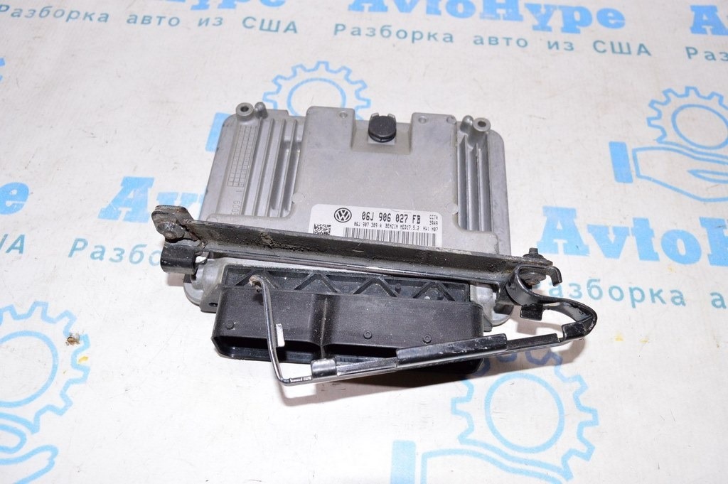 Блок ECU компьютер двигателя VW Tiguan 09-17 FWD (06)