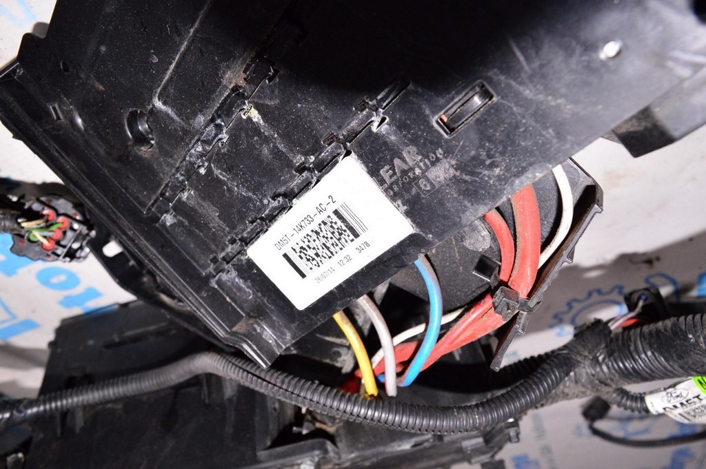 Блок предохранителей подкапотный Ford Focus mk3 11-18 (06)