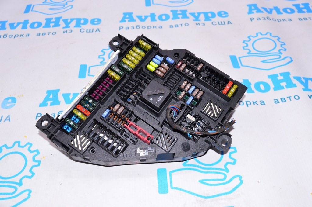 Блок предохранителей задний BMW X3 F25 11-17 (01) 9259468-02