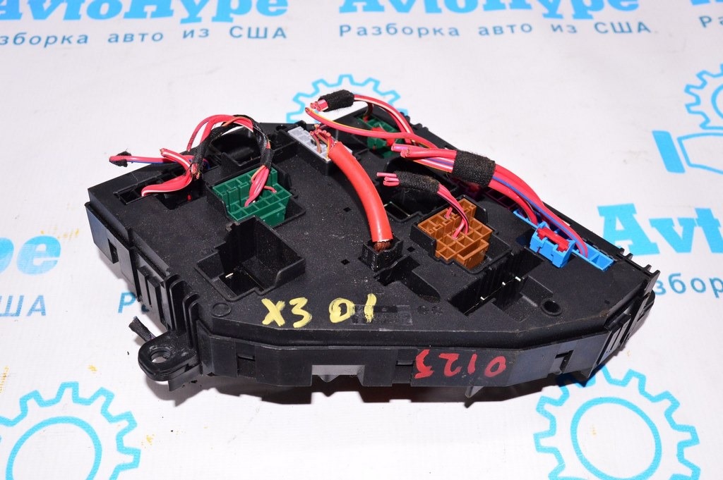 Блок предохранителей задний BMW X3 F25 11-17 (01) 9259468-02 — фото 2