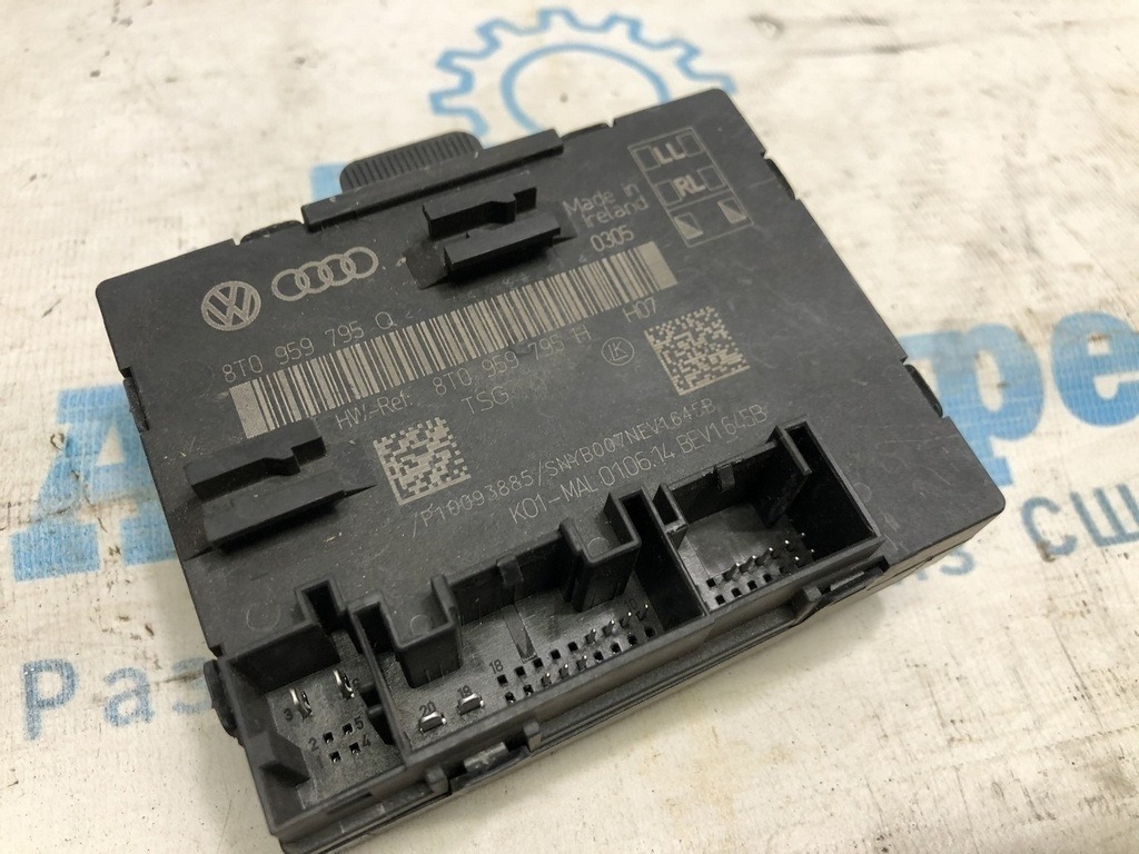 Блок управления дверью перед лев Audi a4 b8 08-16 (01)