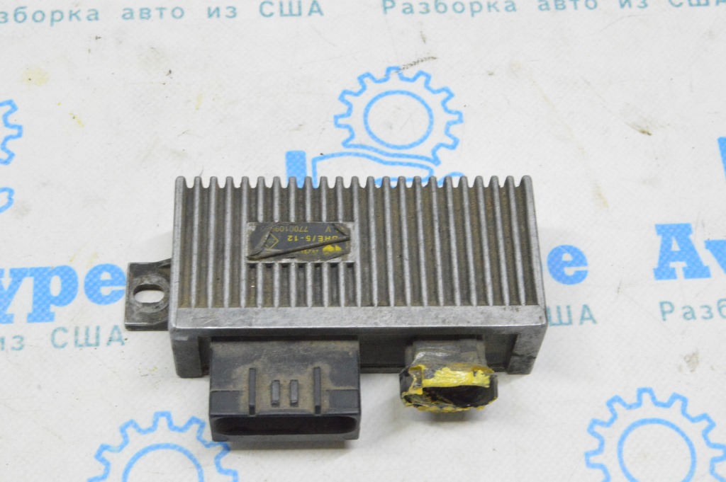 Блок управления Hyundai Sonata 11-15 (02) сломан разъем