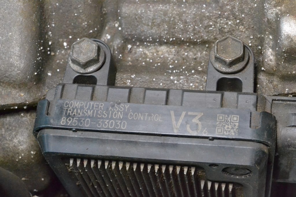 Блок управления трансмиссией АКПП Toyota Camry v40 07-11 3.5 (01)