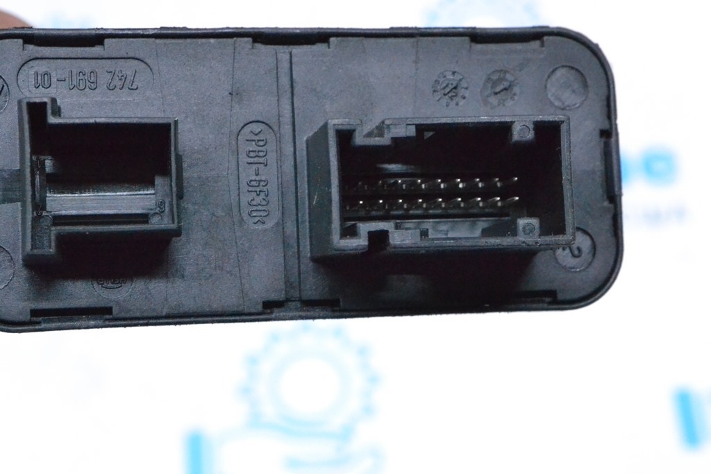 Блок управления светом Land Rover Range Rover L405 13-17 (01) 74681100AD 5DF00904177AE — фото 3