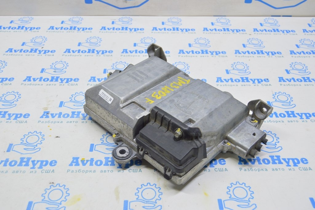 BODY CONTROL MODULE Tesla Model 3 18- (03) — фото 3