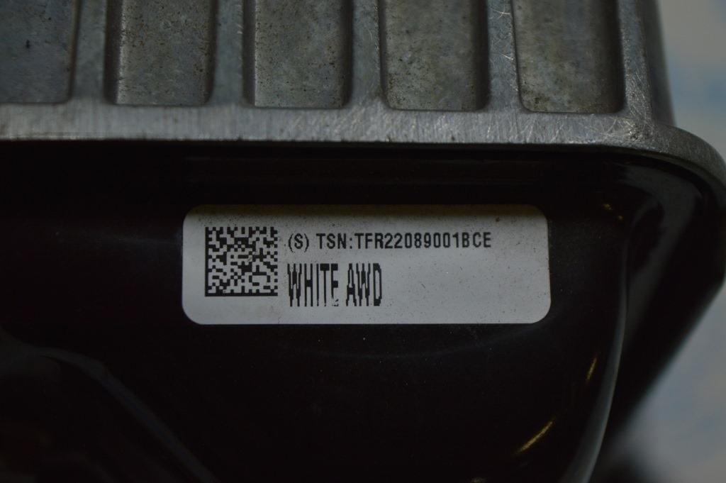BODY CONTROL MODULE Tesla Model 3 21- tfr22089001bce (01) 1497319-00-e — фото 4
