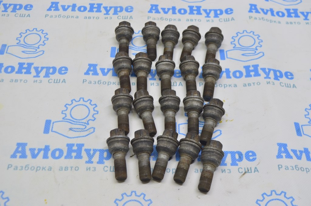 Болт колесный d17 M14x1.5 Audi Q5 8R 09-17