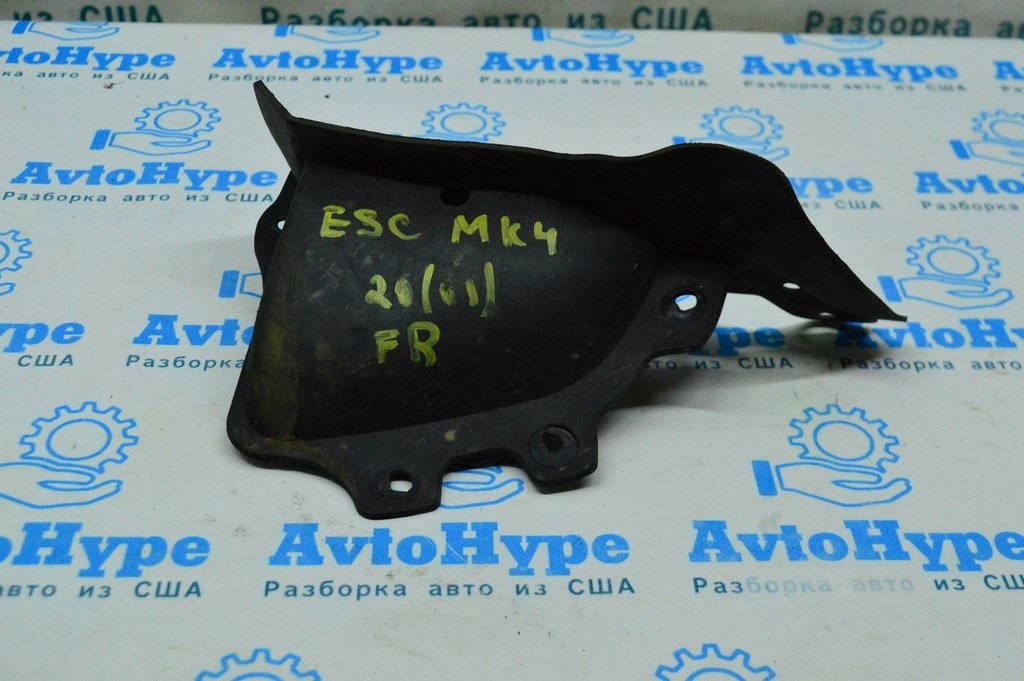 Брызговик передний правый Ford Escape MK4 20- пластик