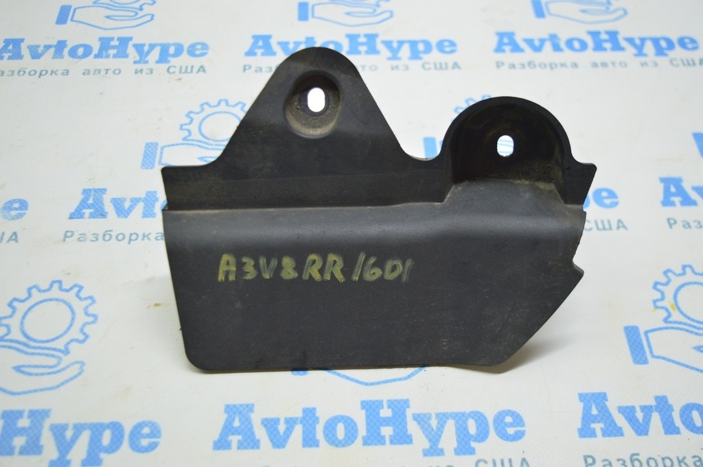 Брызговик порога задний правый Audi A3 8V 15-20 4d, 5d