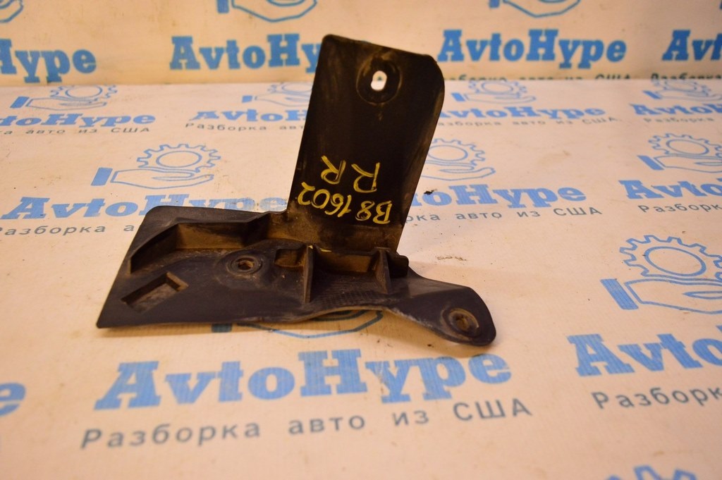 Брызговик задний правый VW Passat b8 USA
