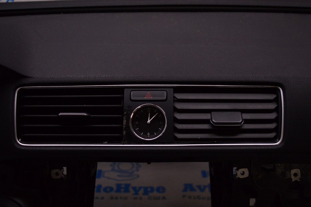 Часы VW Passat b8 USA